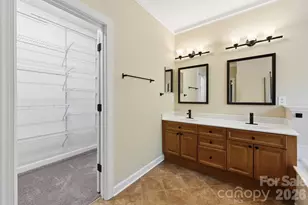 3308 Grandeur Rd, Charlotte, NC 28269 - Photo 21