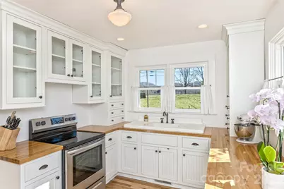 522 Calvert Road, Brevard, NC 28712 - Photo 9
