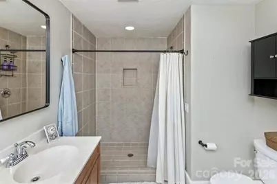 522 Calvert Road, Brevard, NC 28712 - Photo 15