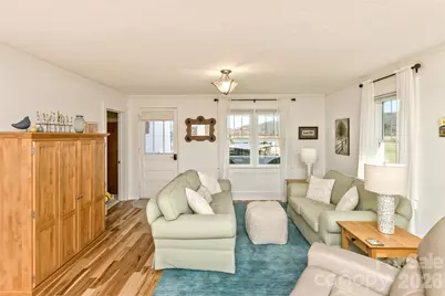 522 Calvert Road, Brevard, NC 28712 - Photo 5