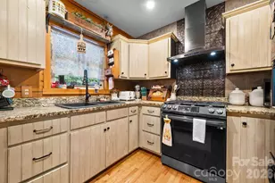 3355 Helton Hartley Pl, Lenoir, NC 28645 - Photo 13
