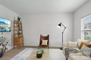 9621 Rothman Ln, Charlotte, NC 28215 - Photo 15