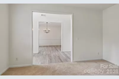 9621 Rothman Lane, Charlotte, NC 28215 - Photo 17