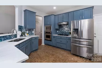 4315 Clymer Court, Charlotte, NC 28269 - Photo 9