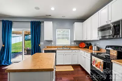 3315 Ashley View Drive, Charlotte, NC 28213 - Photo 7
