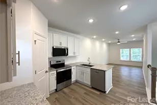 3220 Butler Hl Dr, Matthews, NC 28105 - Photo 5
