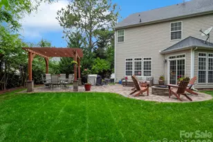 12301 Silveroak Ln, Charlotte, NC 28277 - Photo 43
