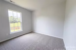 7115 Wandering Creek Dr, Charlotte, NC 28216 - Photo 11