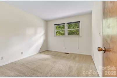 106 Muirfield Court, Hendersonville, NC 28791 - Photo 29