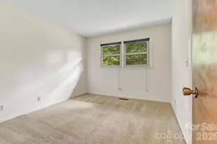 106 Muirfield Ct, Hendersonville, NC 28791 - Photo 29