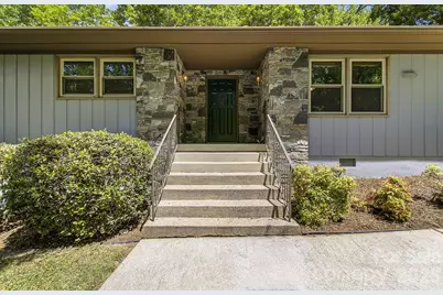 106 Muirfield Court, Hendersonville, NC 28791 - Photo 3
