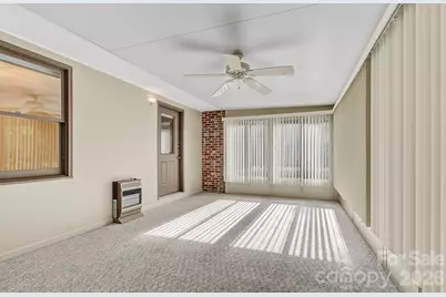 106 Muirfield Court, Hendersonville, NC 28791 - Photo 19