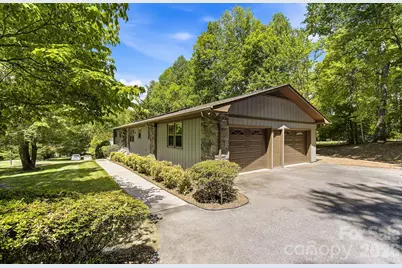 106 Muirfield Court, Hendersonville, NC 28791 - Photo 37