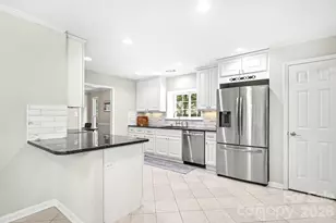 8207 White Horse Ln, Charlotte, NC 28270 - Photo 15