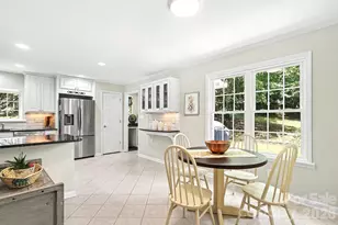 8207 White Horse Ln, Charlotte, NC 28270 - Photo 17