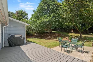 8207 White Horse Ln, Charlotte, NC 28270 - Photo 35
