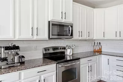 10005 Kings Parade Boulevard, Charlotte, NC 28273 - Photo 11