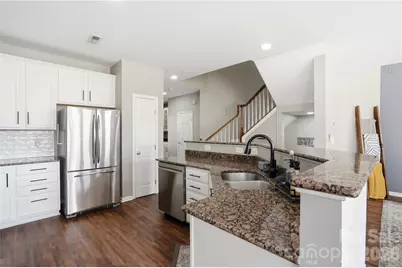 10005 Kings Parade Boulevard, Charlotte, NC 28273 - Photo 9