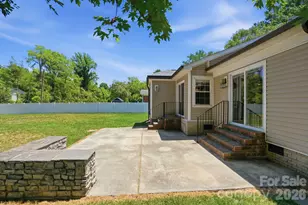 5623 Wedgewood Dr, Charlotte, NC 28210 - Photo 25