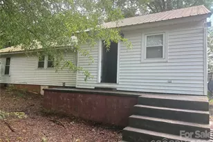 3880 Love Rd, Claremont, NC 28610 - Photo 3
