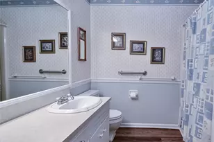 2404 Wedgewood Dr, Salisbury, NC 28146 - Photo 17