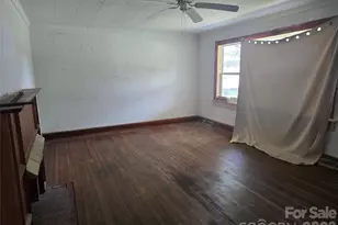 1127 N Mountain St, Blacksburg, SC 29702 - Photo 33