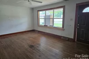 1127 N Mountain St, Blacksburg, SC 29702 - Photo 19