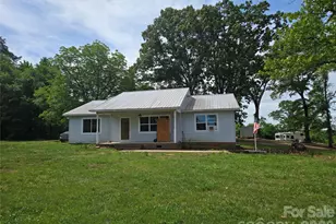 1127 N Mountain St, Blacksburg, SC 29702 - Photo 3