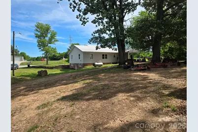 1127 N Mountain Street, Blacksburg, SC 29702 - Photo 11