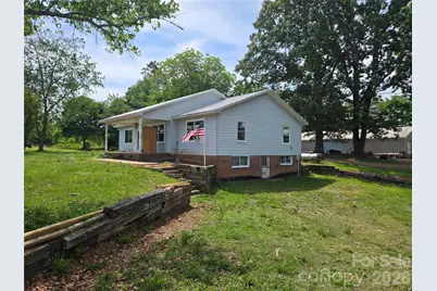 1127 N Mountain Street, Blacksburg, SC 29702 - Photo 1