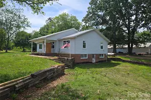 1127 N Mountain St, Blacksburg, SC 29702 - Photo 1