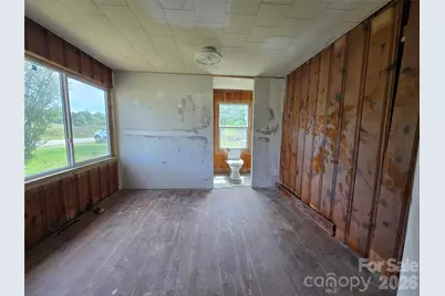 1127 N Mountain Street, Blacksburg, SC 29702 - Photo 25