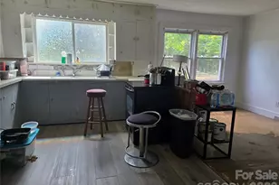 1127 N Mountain St, Blacksburg, SC 29702 - Photo 25