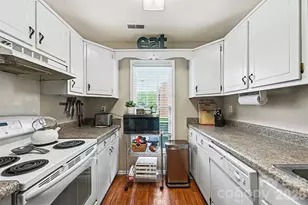 8030 Regent Park Ln, Charlotte, NC 28210 - Photo 15