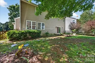 9200 Royal Highlands Ct, Charlotte, NC 28277 - Photo 45