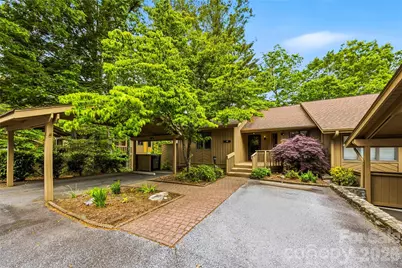 205 N Scarlet Oak Lane, Hendersonville, NC 28791 - Photo 5