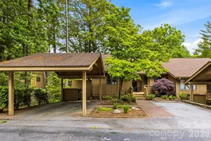 205 N Scarlet Oak Ln, Hendersonville, NC 28791 - Photo 1