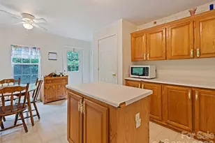 122 Mastiff Hollow Dr, Waynesville, NC 28785 - Photo 11