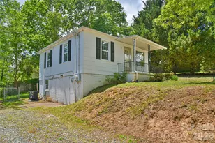 101 E Skyland Cir, Asheville, NC 28804 - Photo 11