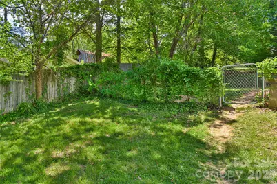 101 E Skyland Circle, Asheville, NC 28804 - Photo 21