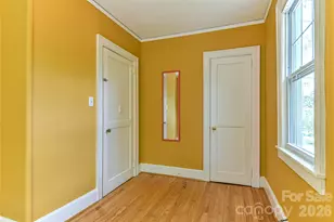 101 E Skyland Cir, Asheville, NC 28804 - Photo 9