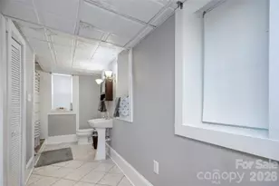 1717 Hamorton Pl, Charlotte, NC 28205 - Photo 9