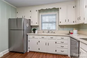 5344 Buena Vista Ave, Charlotte, NC 28205 - Photo 11