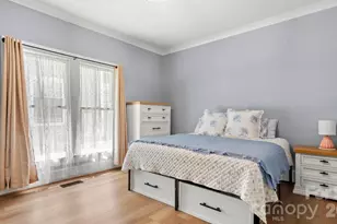 413 W 5th Ave, Gastonia, NC 28052 - Photo 29