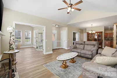 2118 N Castle Court, Matthews, NC 28105 - Photo 9