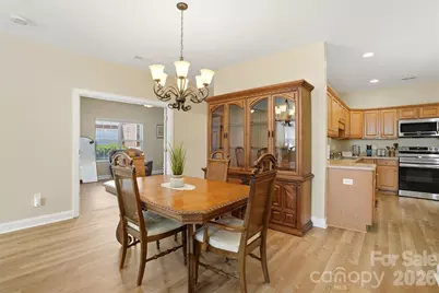 2118 N Castle Court, Matthews, NC 28105 - Photo 17