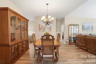 2118 N Castle Ct, Matthews, NC 28105 - Photo 15