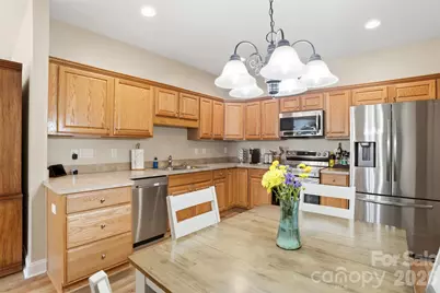 2118 N Castle Court, Matthews, NC 28105 - Photo 11
