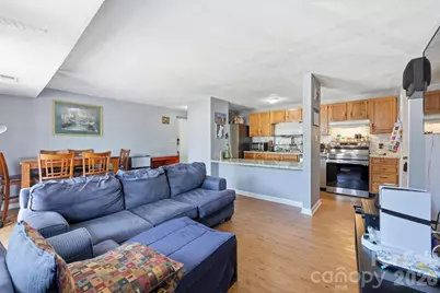 9501 Shannon Green Drive, Charlotte, NC 28213 - Photo 9