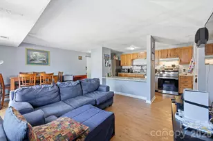 9501 Shannon Green Dr, Charlotte, NC 28213 - Photo 9